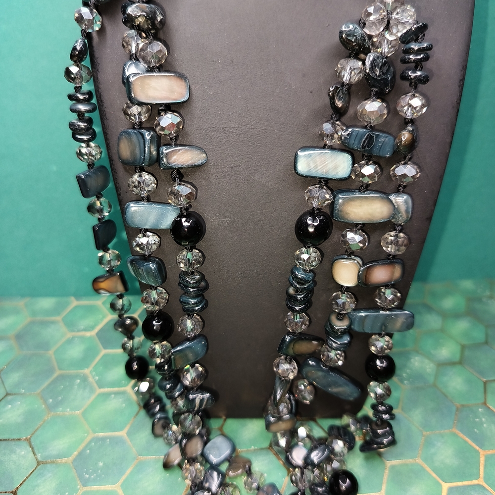 Elegant Black and Gray Beaded Necklace